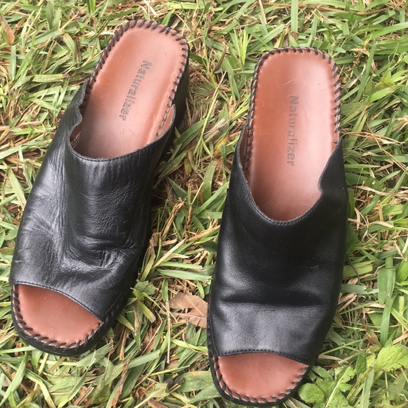 naturalizer clogs